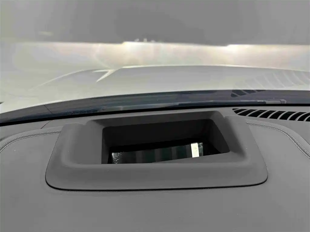 BYD Frigate 07 2023 DM-i 100KM Flagship фото 8
