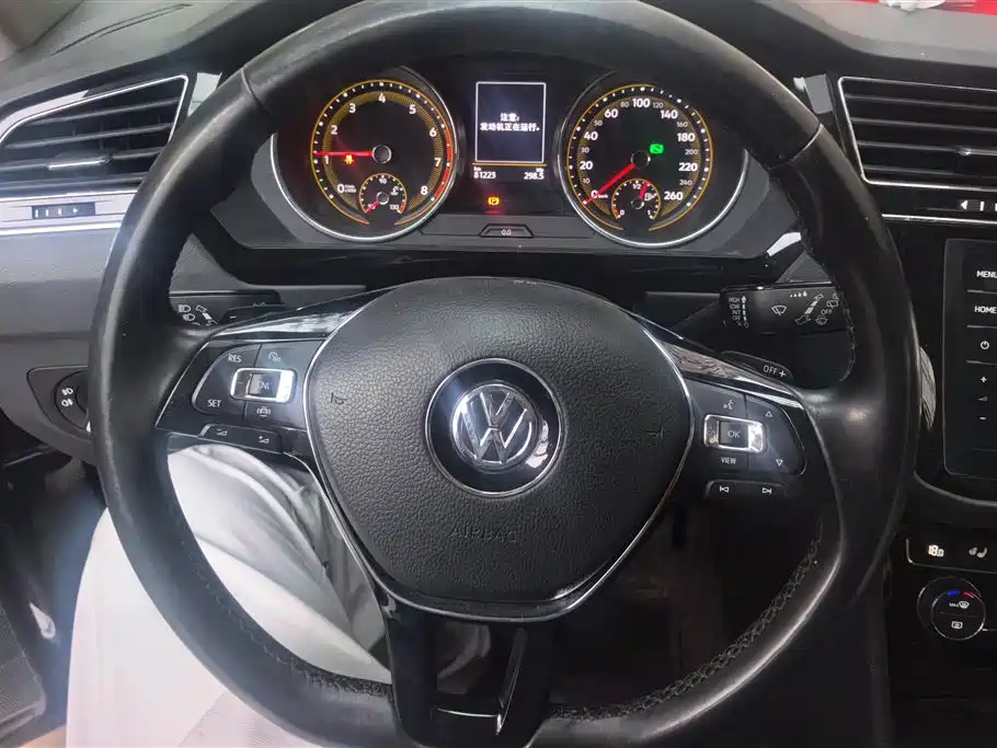 Volkswagen Tiguan L 2020 330TSI Auto 2WD Smart Luxury China VI фото 15