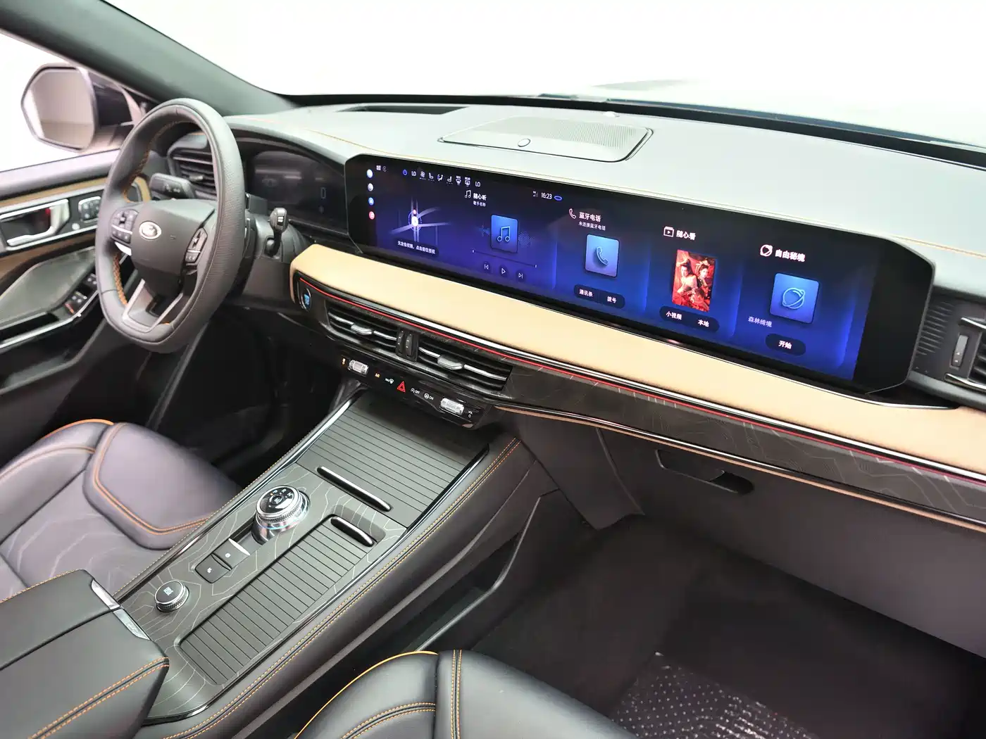 Ford Explorer 2025 2024 2.3T EcoBoost Kunlun Summit Edition 6-seater