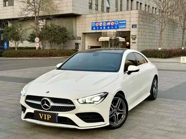 MERCEDES-BENZ CLA