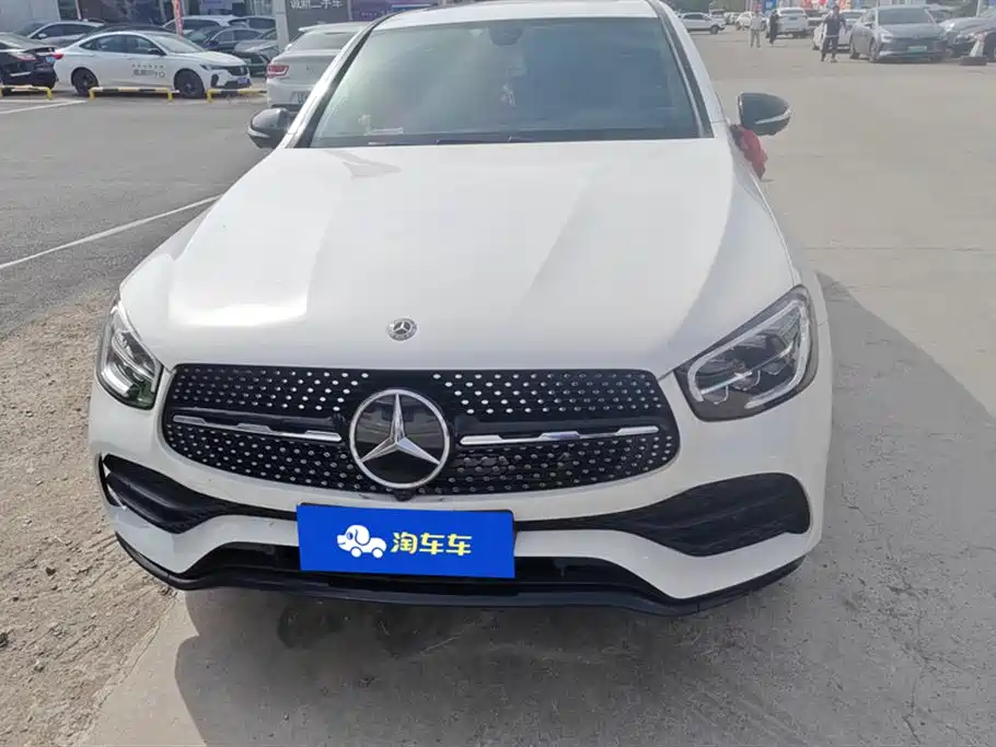 Mercedes-Benz GLC Coupe 2020 GLC 260 4MATIC Coupe SUV фото 2