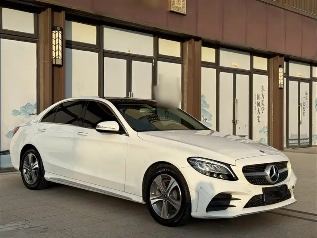 Mercedes-Benz C-Class 2019 Facelift C 260 L Sport фото 4
