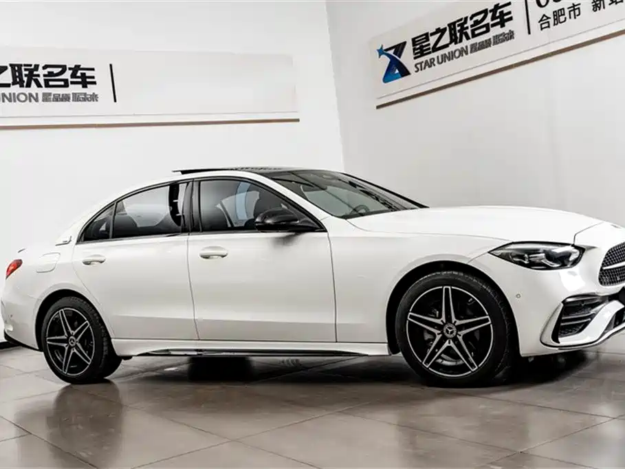 Mercedes-Benz C-Class 2024 Second Facelift C 260 L Night Edition Sport фото 6