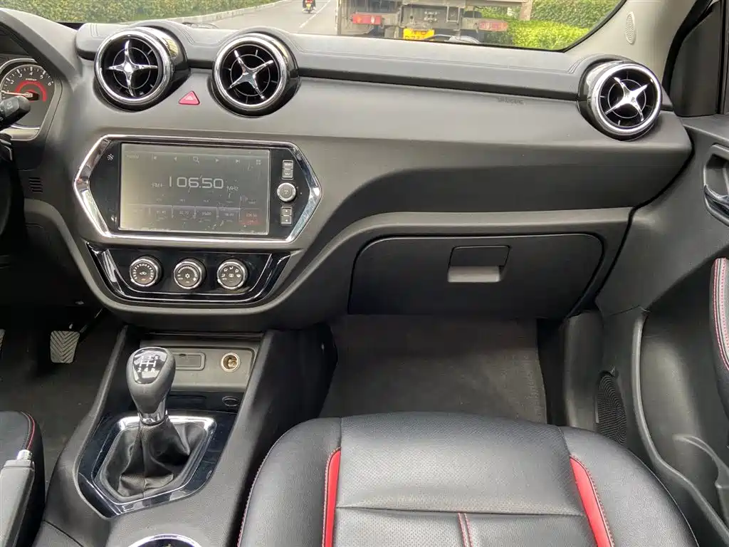 Soueast DX3 2017 2016 1.5L Manual Premium