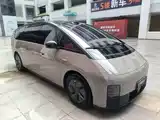 Фото 3 - Li Auto MEGA
