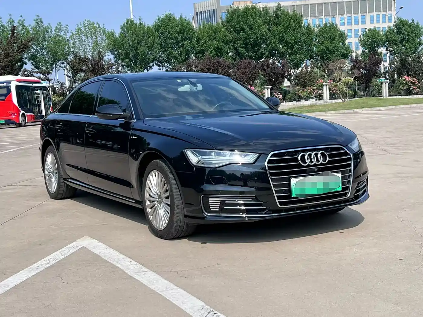 Audi A6L New Energy 2018 40 e-tron фото 3