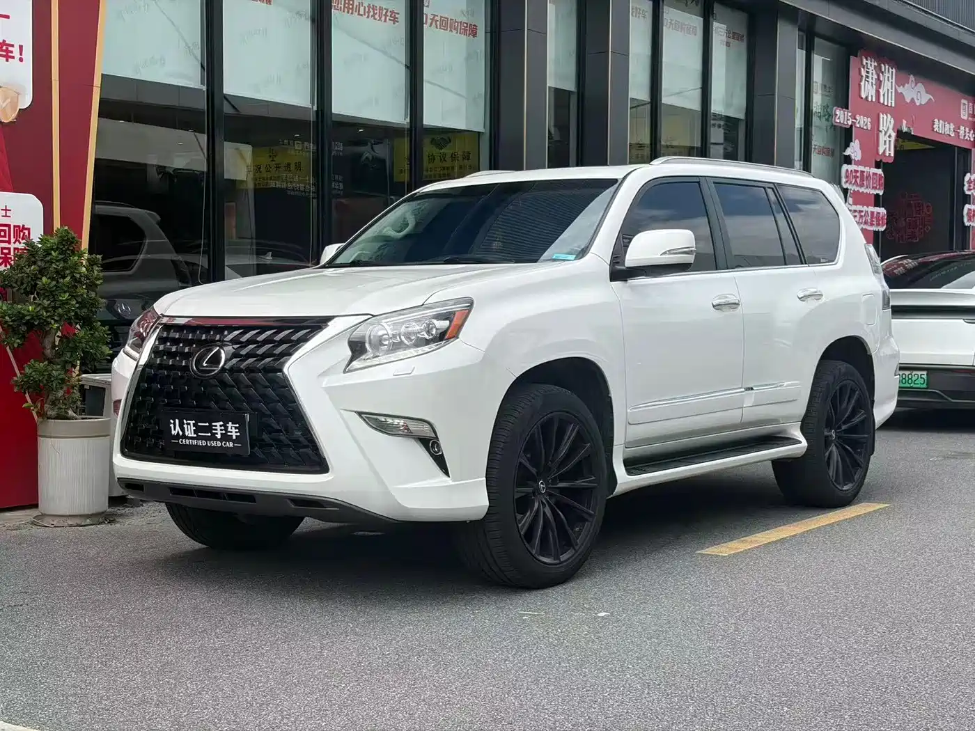 Фото 1 - Lexus GX