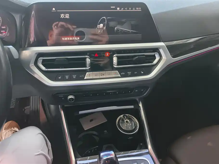 BMW 3 Series 2021 325Li M Sport Package фото 13