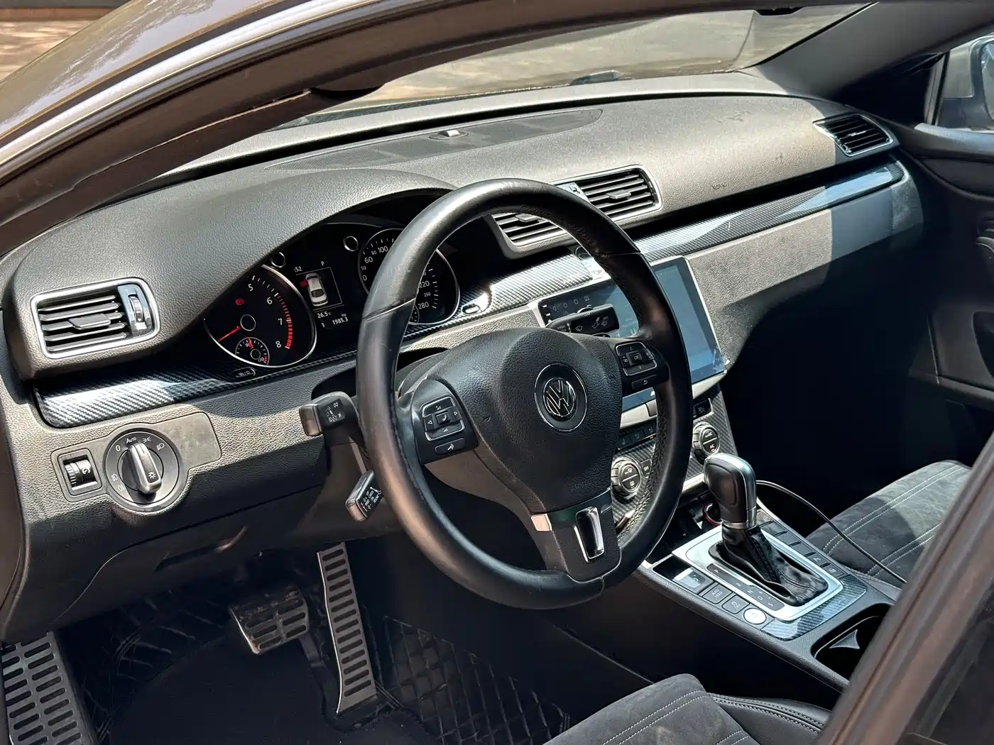 Volkswagen FAW-Volkswagen CC 2015 1.8TSI Luxury фото 10