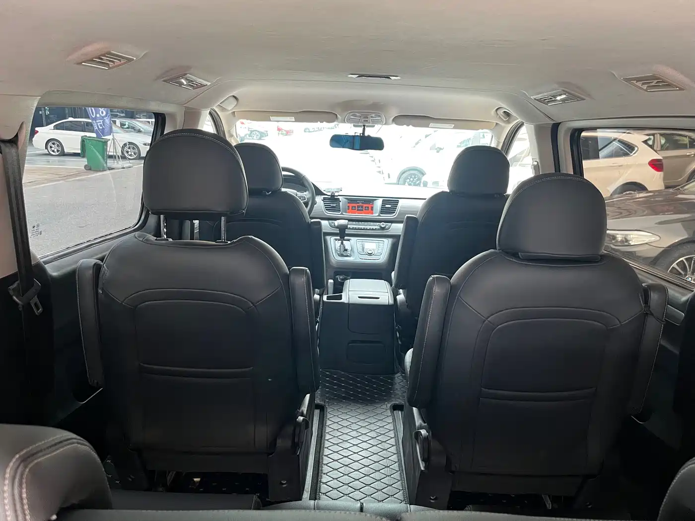 SAIC Maxus Maxus G10 2018 PLUS 2.0T Automatic Executive Edition фото 10