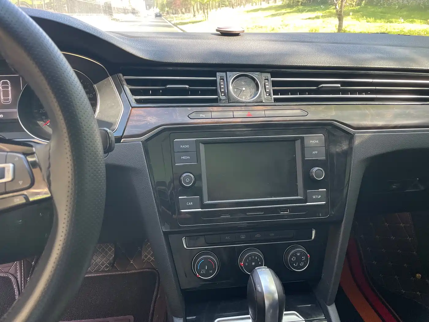 Volkswagen Magotan 2019 330TSI DSG Leading China VI фото 6