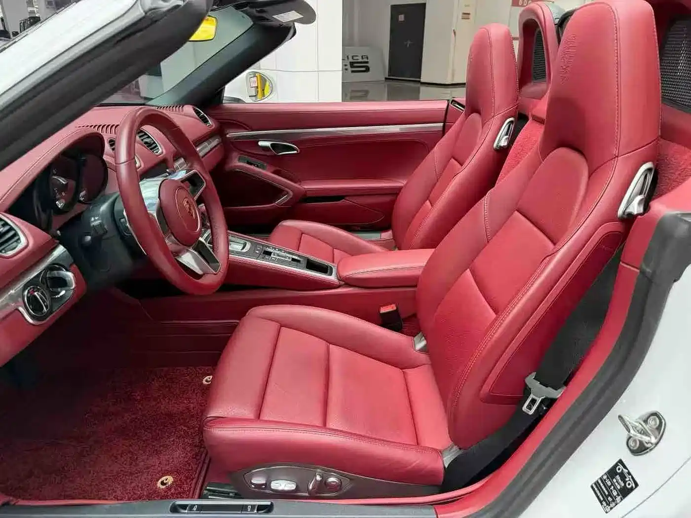 Porsche 718 2023 Boxster Style Edition 2.0T фото 6