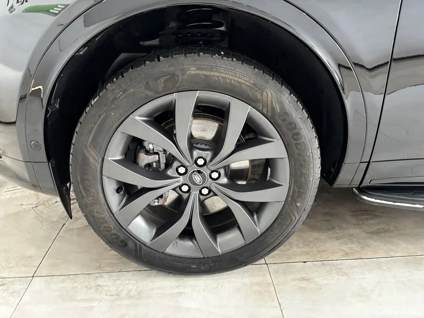 Land Rover Discovery Sport 2025 249PS Exploration Special Edition фото 32