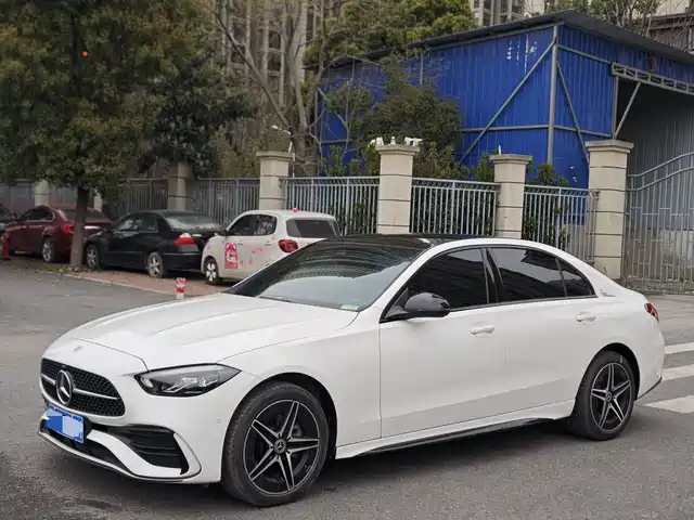 MERCEDES-BENZ C CLASS