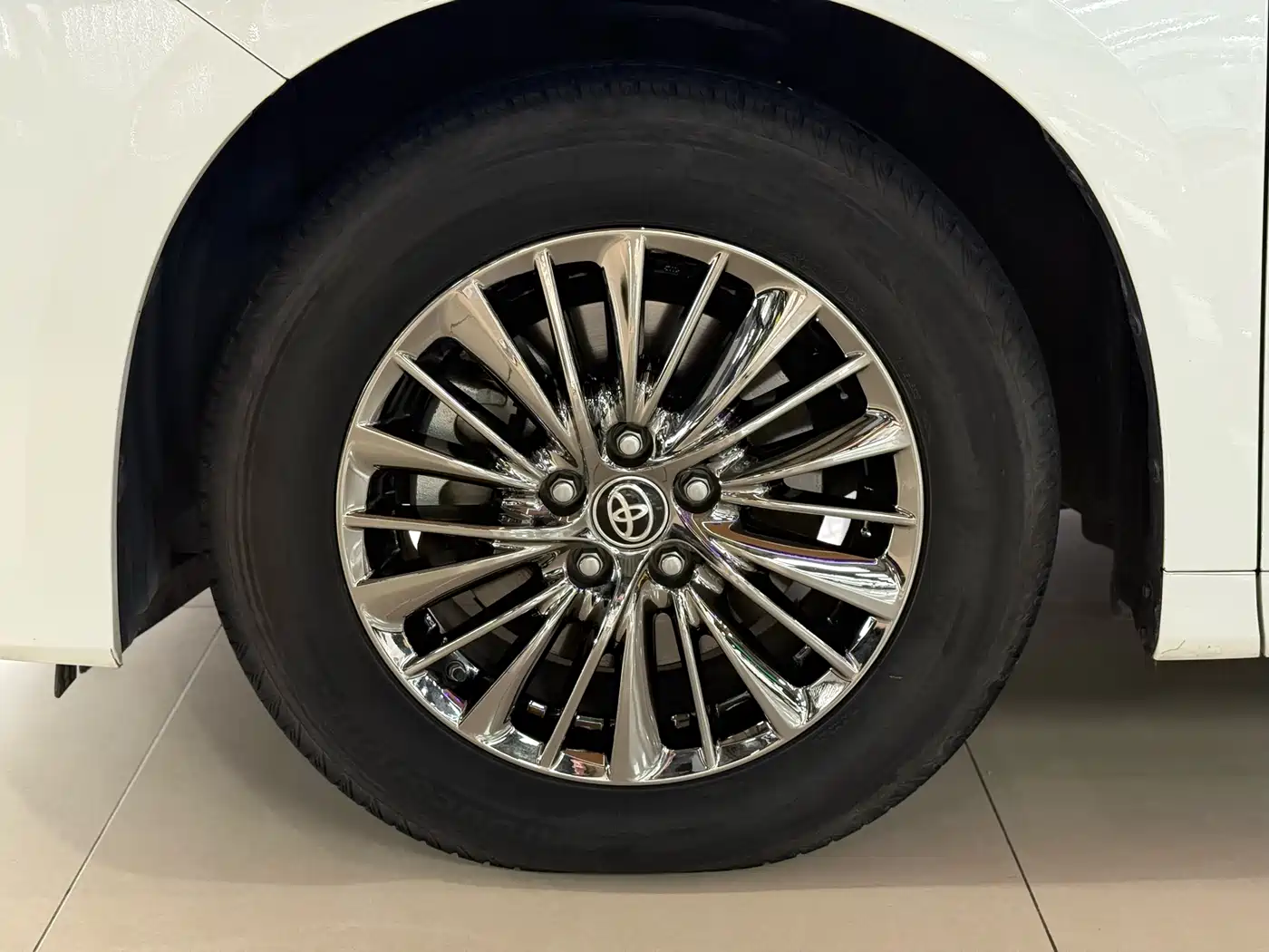 Toyota Alphard 2021 Hybrid 2.5L Premium фото 25