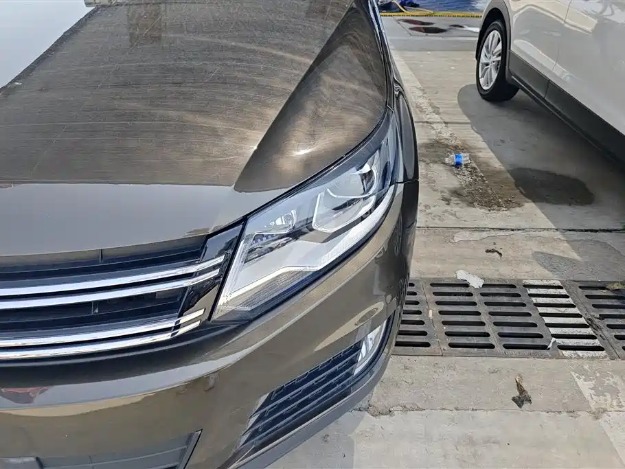 Volkswagen Tiguan 2016 280TSI Automatic 2WD Silk Road Fashion Edition фото 5