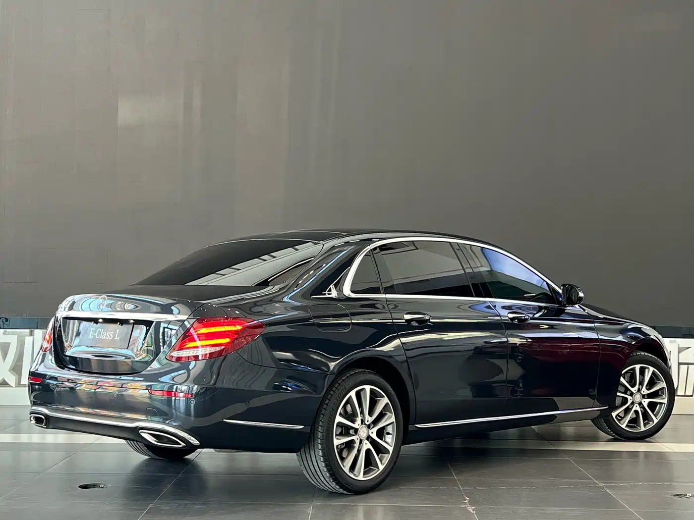 Mercedes-Benz E-Class 2016 E 300 L Fashion Type фото 11