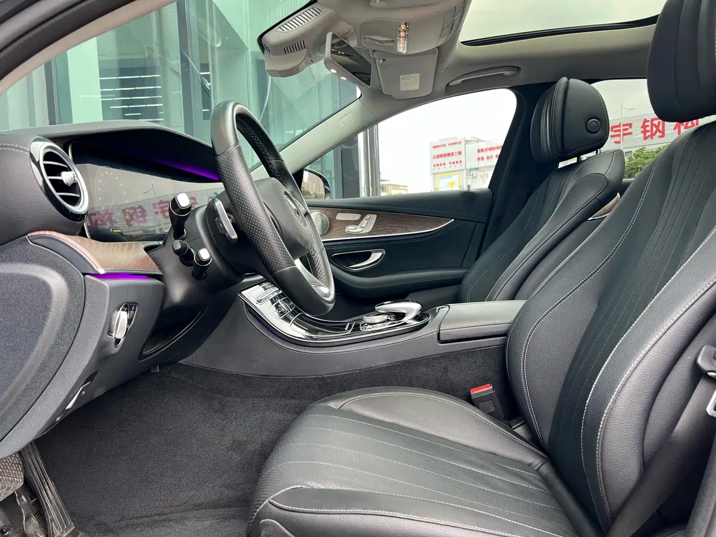 Mercedes-Benz E-Class 2016 E 300 L Fashion Type фото 16