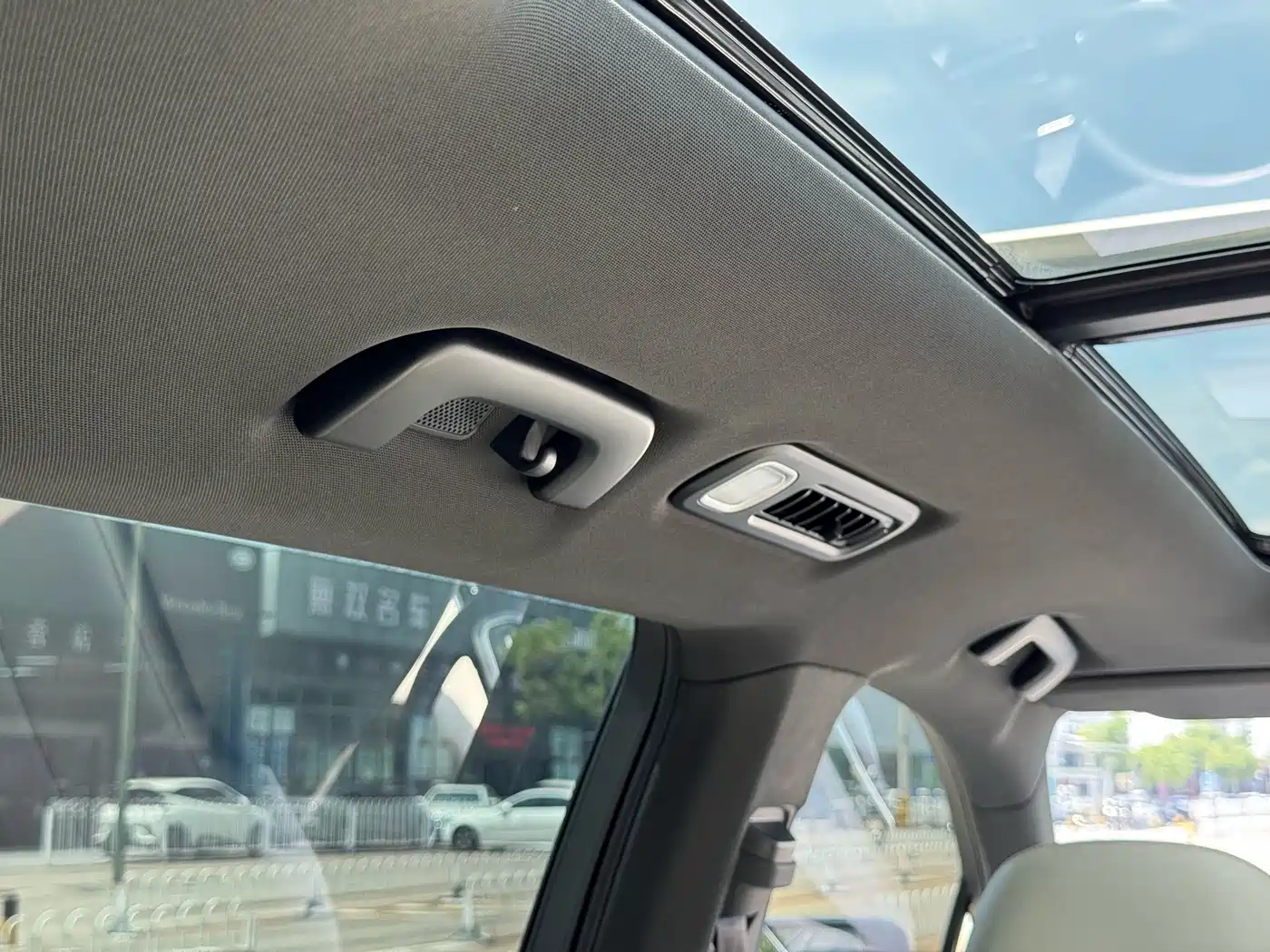 Фото 40 - Li Auto Li ONE