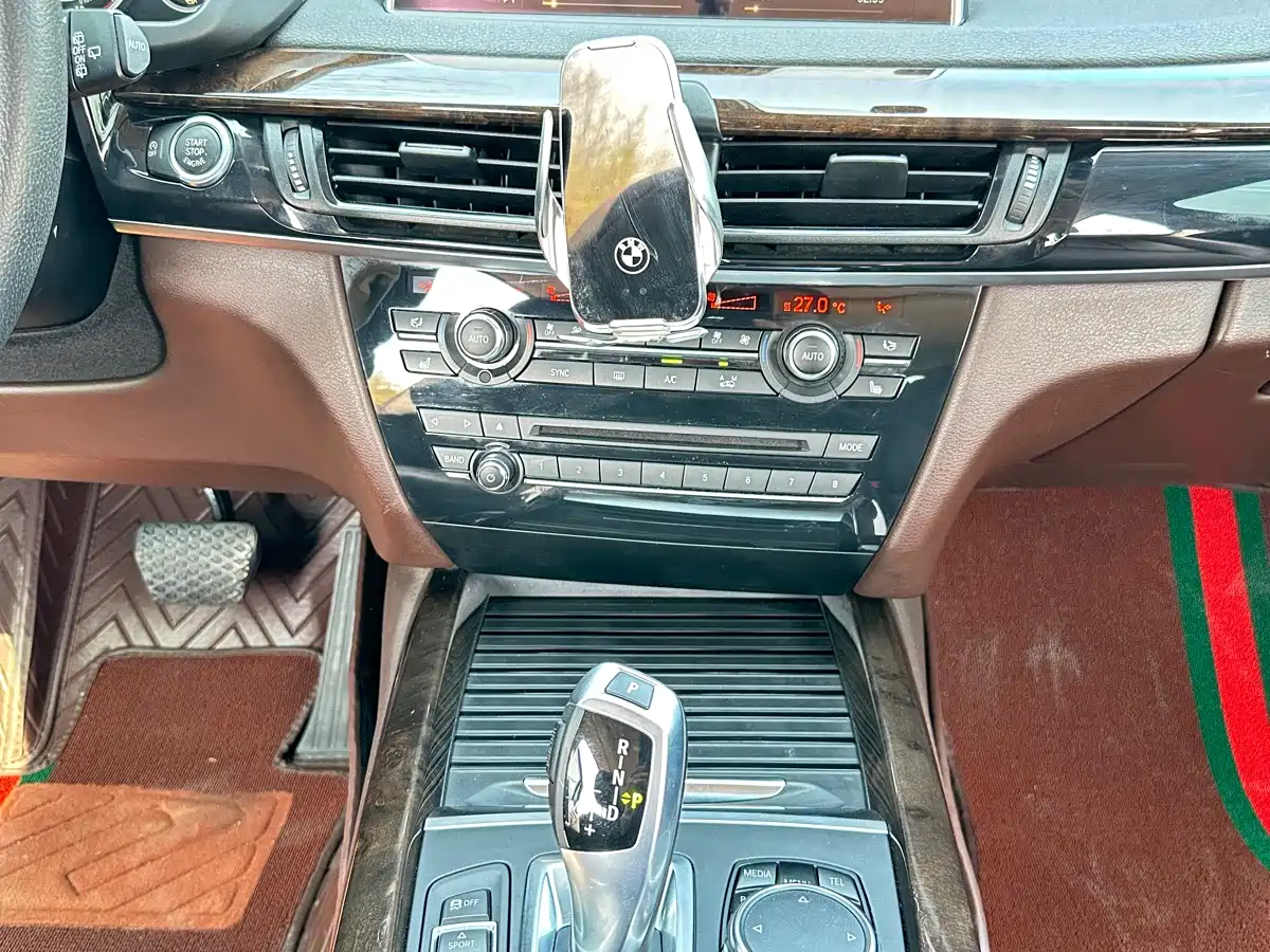 BMW X5 (Import) 2017 xDrive28i фото 8