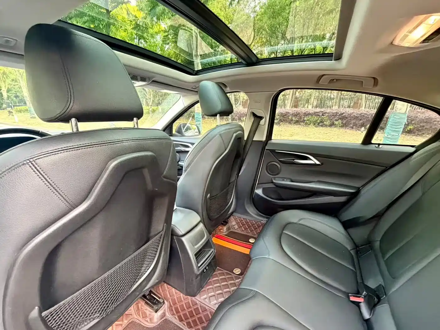 BMW 1 Series 2019 118i M Sport Package фото 7