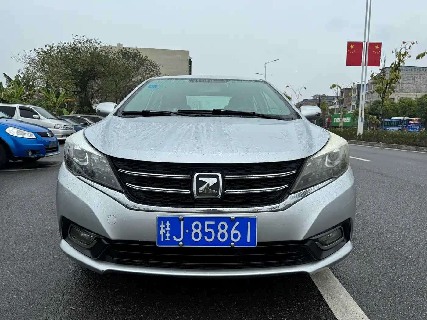 Zotye Z300 2015 2014 1.5L Urban Edition Manual Luxury
