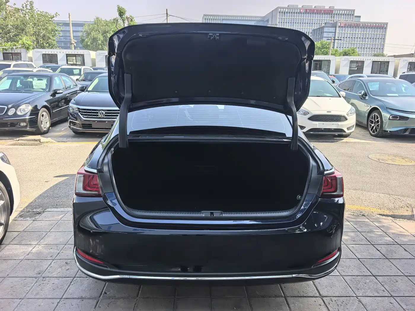 Lexus ES 2018 300h Premium Edition China V фото 13