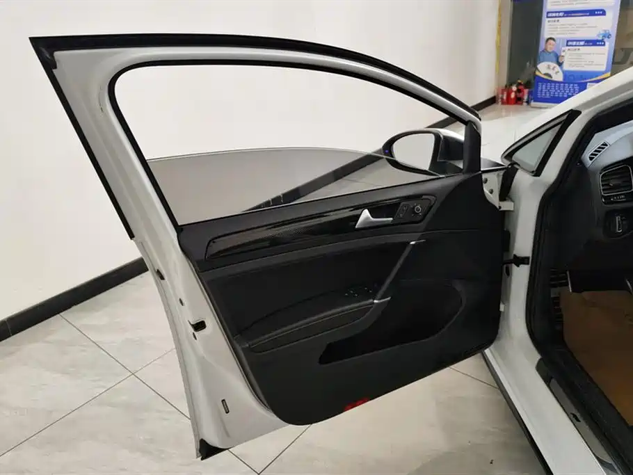 Volkswagen Golf 2019 280TSI DSG R-Line China VI фото 7