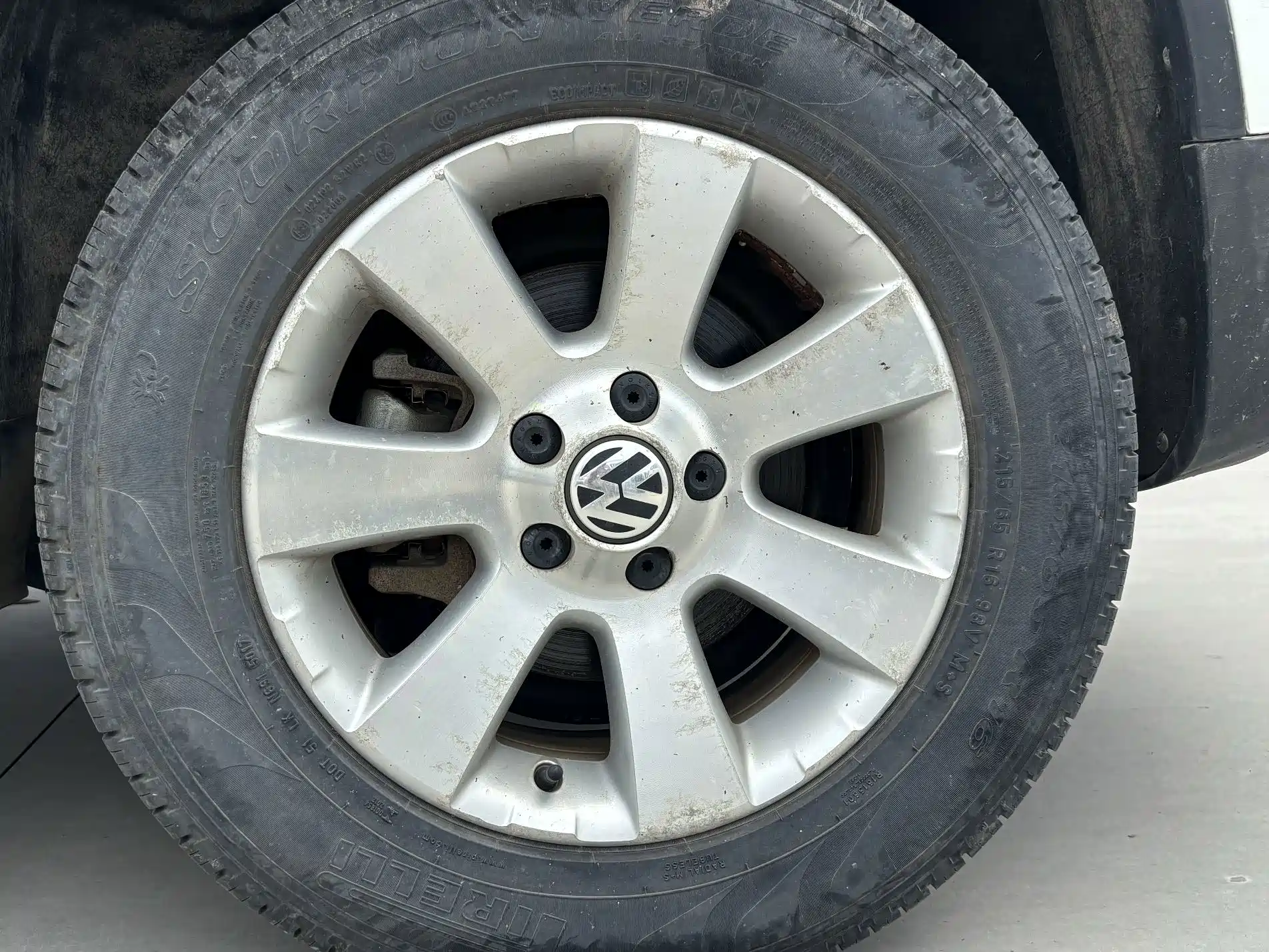 Photo 5 - Volkswagen Tiguan