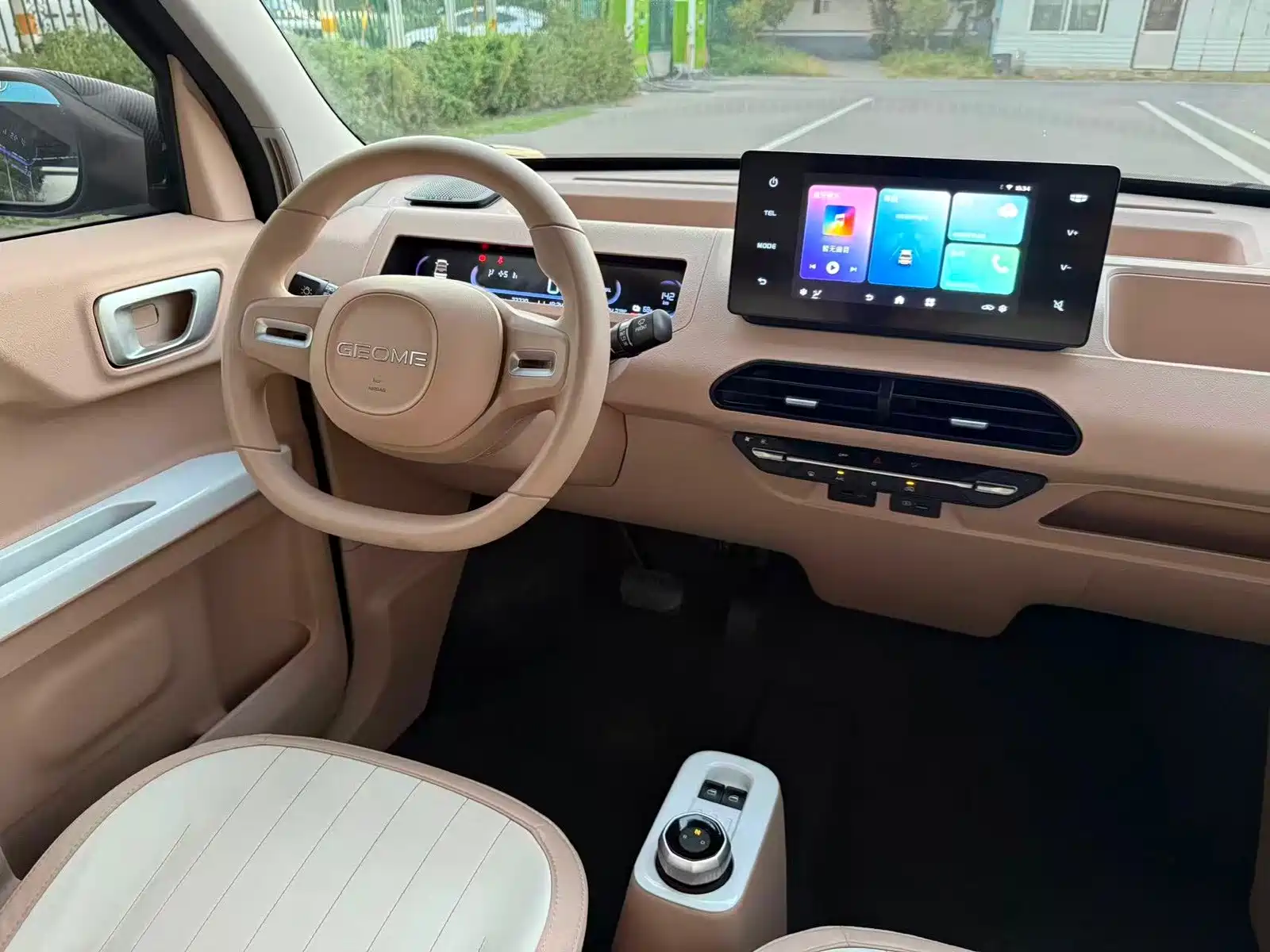 Фото 17 - Geely Galaxy Panda