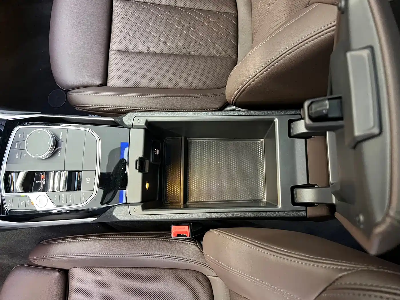 BMW 3 Series 2023 320Li M Sport Package фото 10