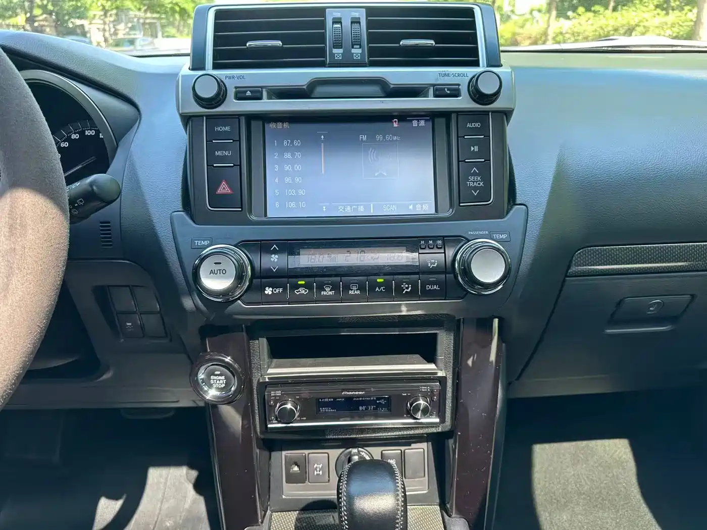 Toyota Prado 2014 4.0L Automatic TX-L фото 17