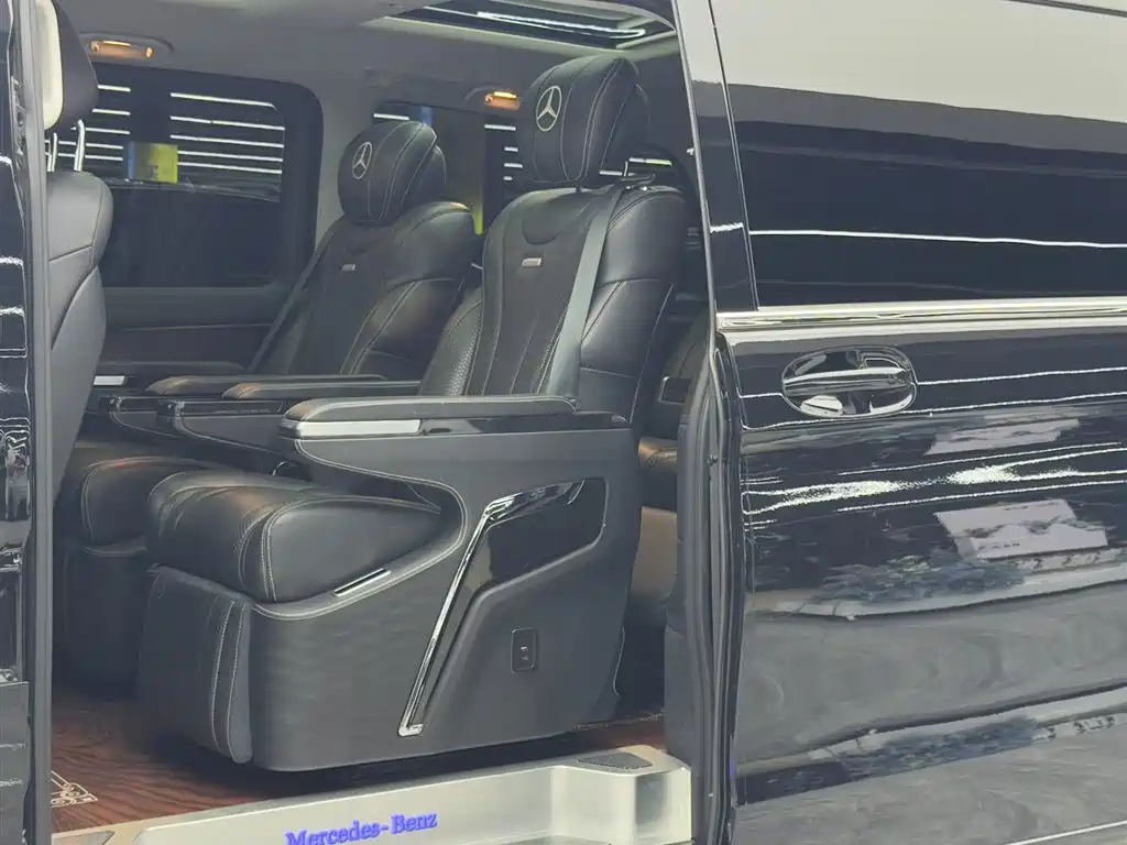 Mercedes-Benz V-Class 2020 V 260 Navigator Edition фото 7