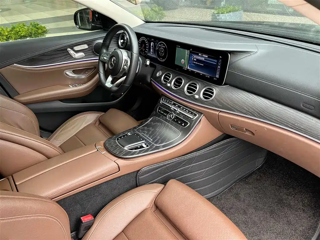 Mercedes-Benz E-Class 2019 E 260 L Sport фото 26