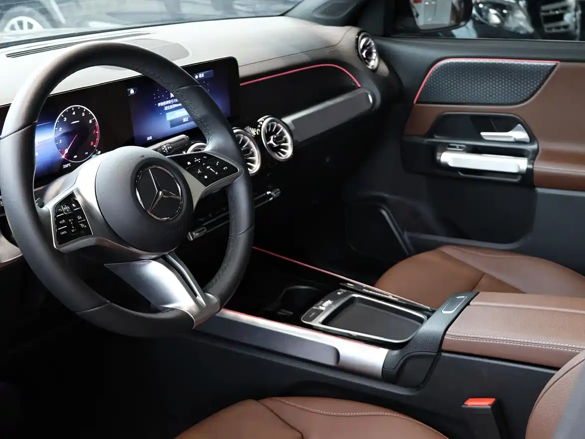 Mercedes-Benz GLB 2025 GLB 220 Dynamic фото 4
