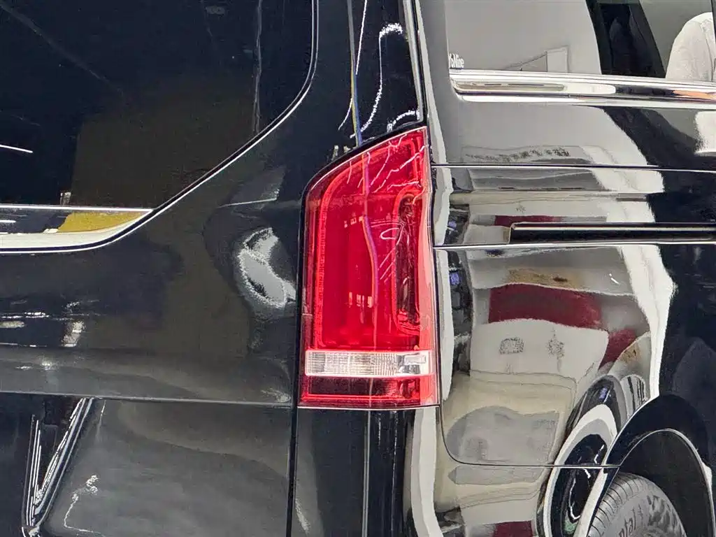Mercedes-Benz V-Class 2020 V 260 Navigator Edition фото 18