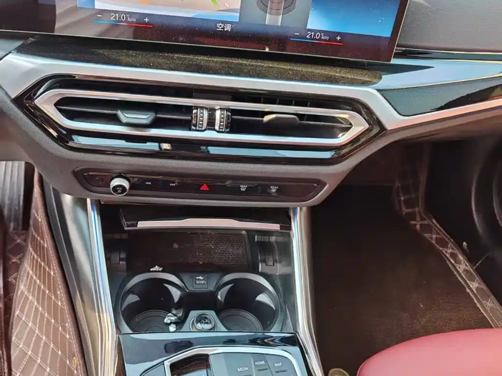 BMW 3 Series 2023 320Li M Sport Package фото 5