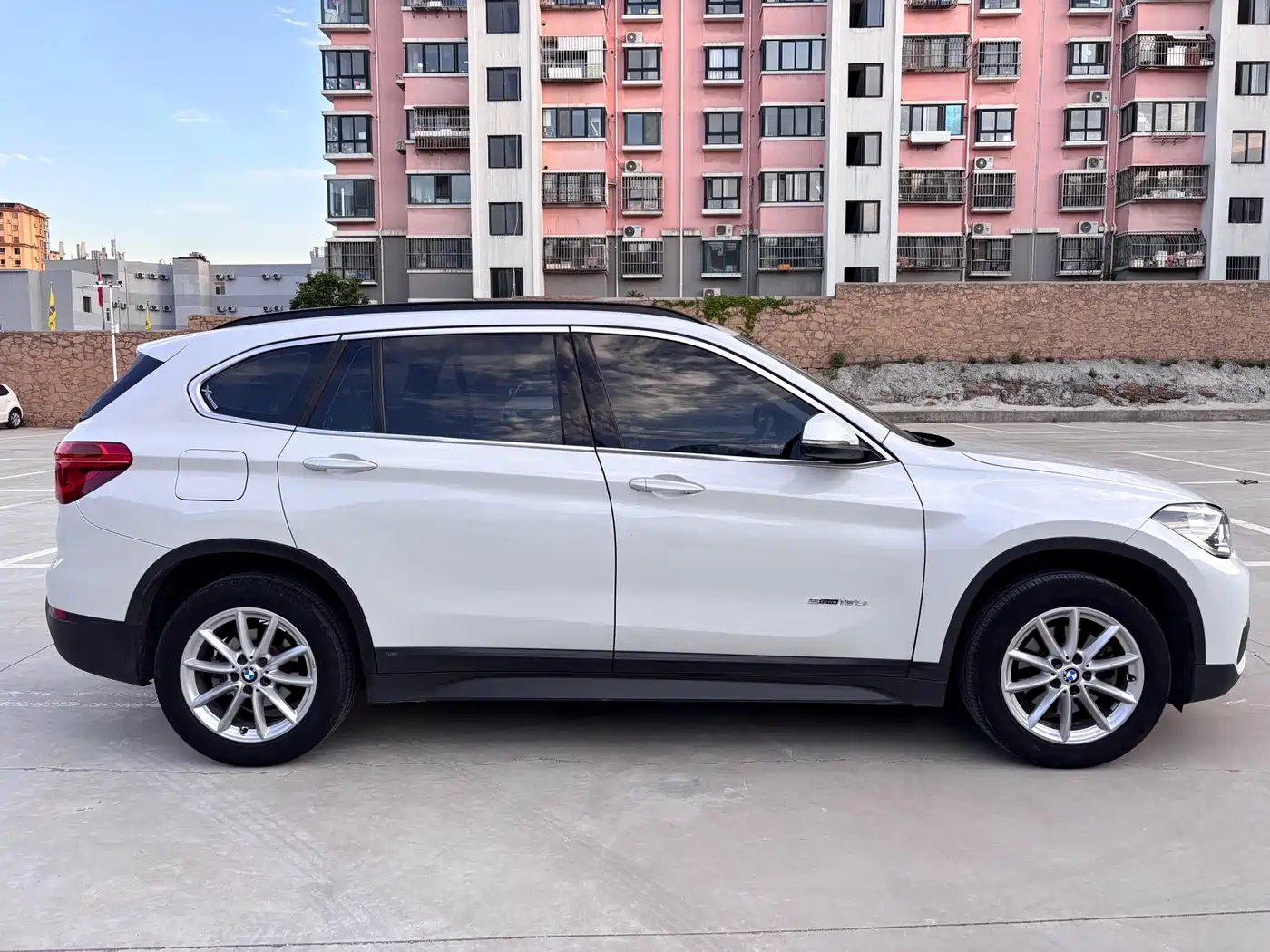 BMW X1 2018 sDrive18Li Fashion Model фото 4