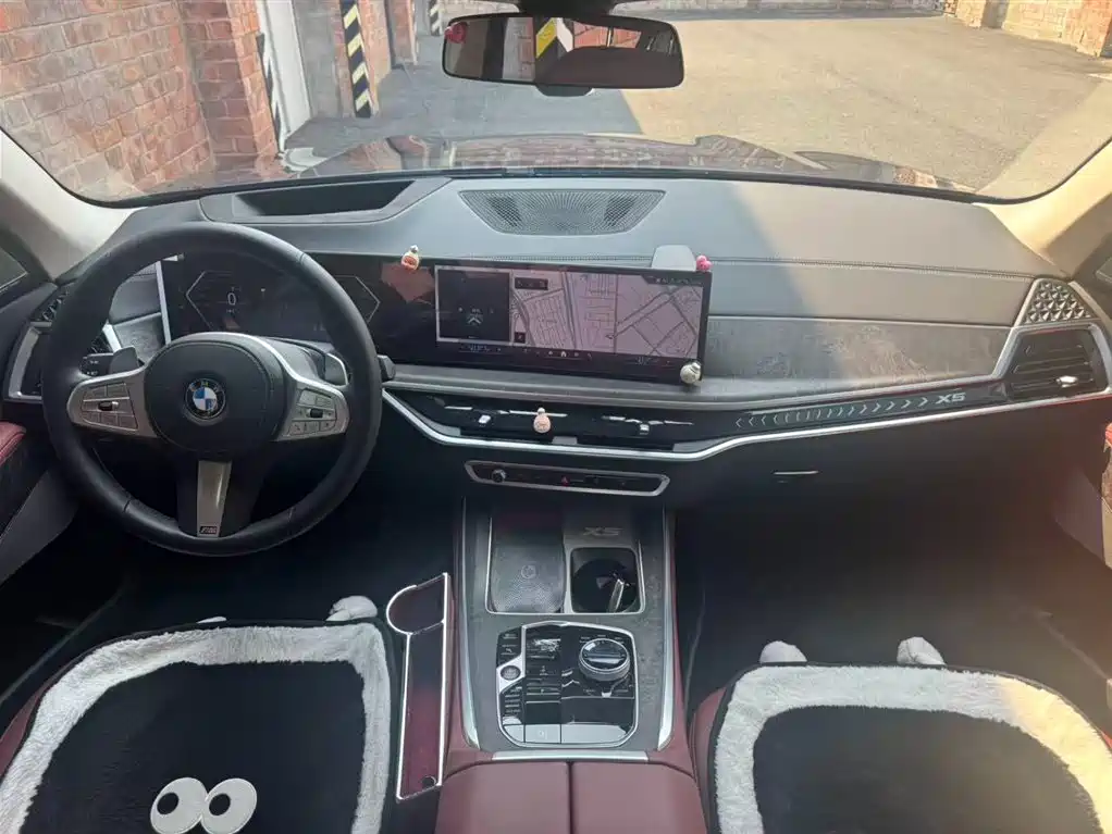 BMW X5 2023 xDrive 30Li Premium M Sport Black Night Package фото 13