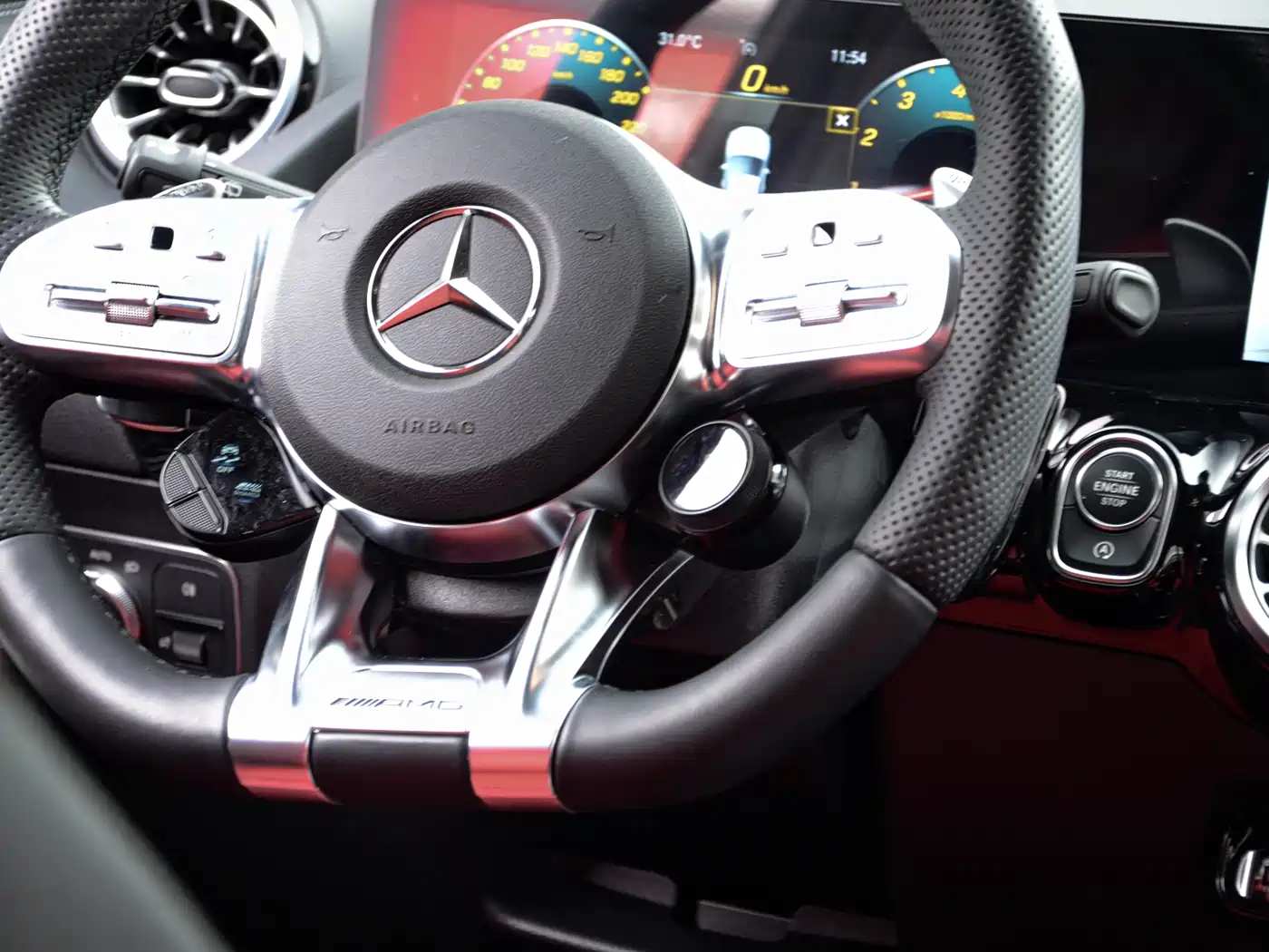 Mercedes-Benz GLA AMG 2023 Model AMG GLA 35 4MATIC фото 17