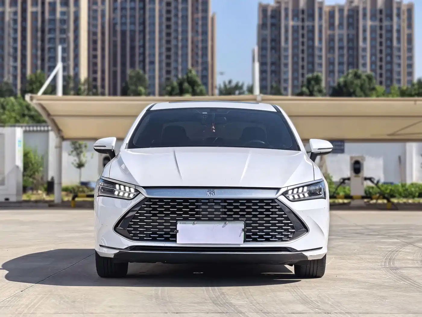 BYD Qin PLUS 2021 DM-i 55KM Flagship фото 2