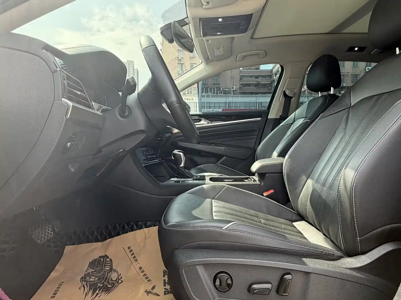 Volkswagen Passat 2022 330TSI Starlight Elite Edition фото 7