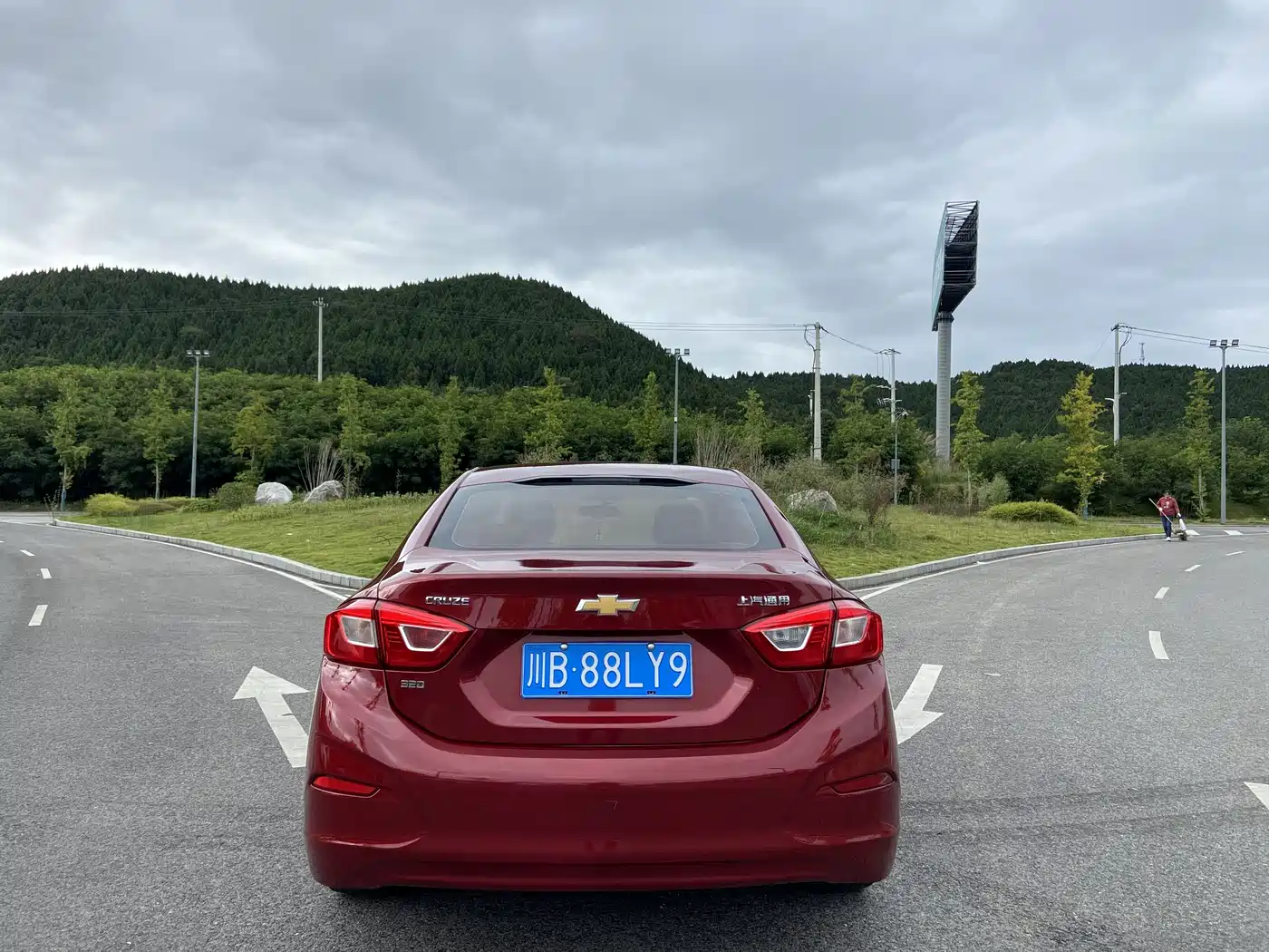Chevrolet Cruze 2018 320 Automatic Pioneer Sunroof Edition фото 4