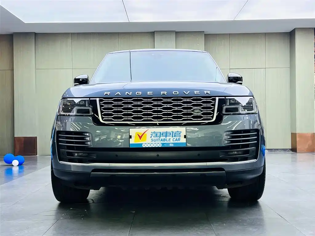 Land Rover Range Rover 2020 3.0 L6 Heritage Extended Edition фото 2