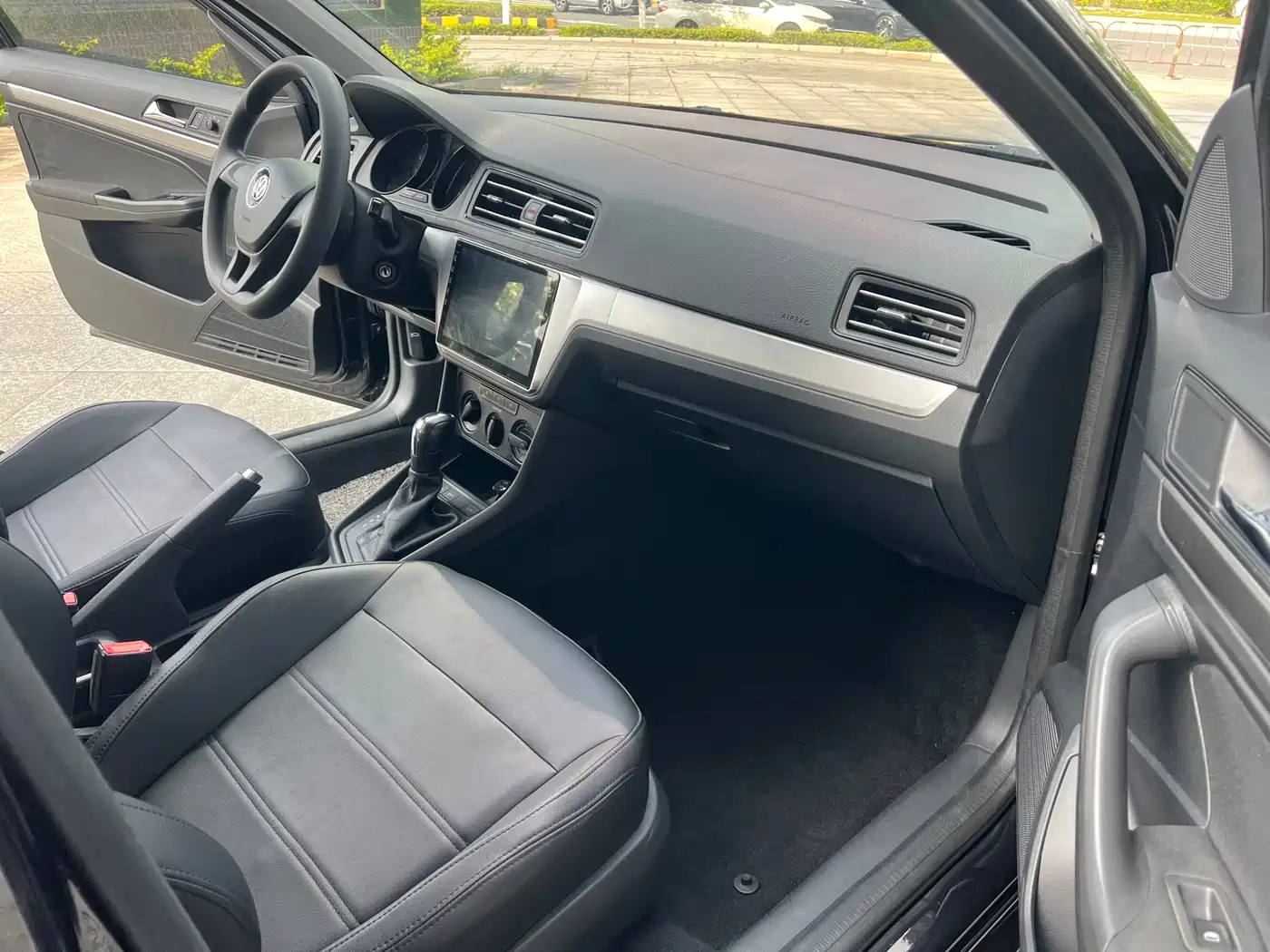 Volkswagen Lavida 2021 1.5L Automatic Trend Edition фото 11