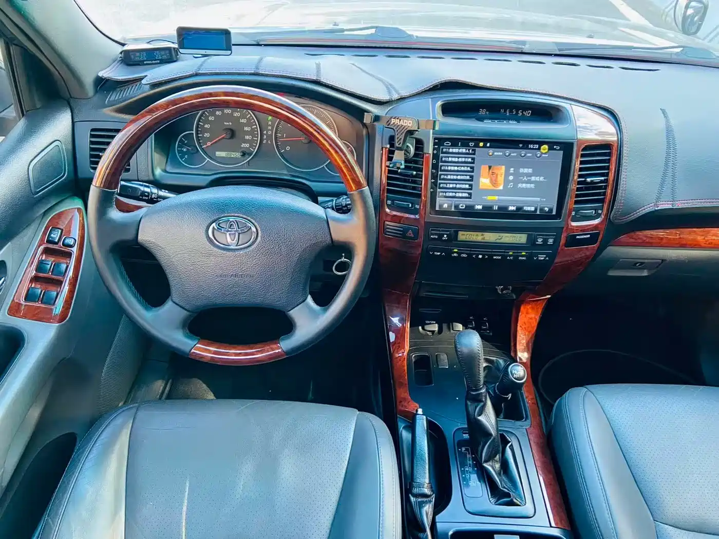 Toyota Prado 2006 4.0L Auto VX фото 8