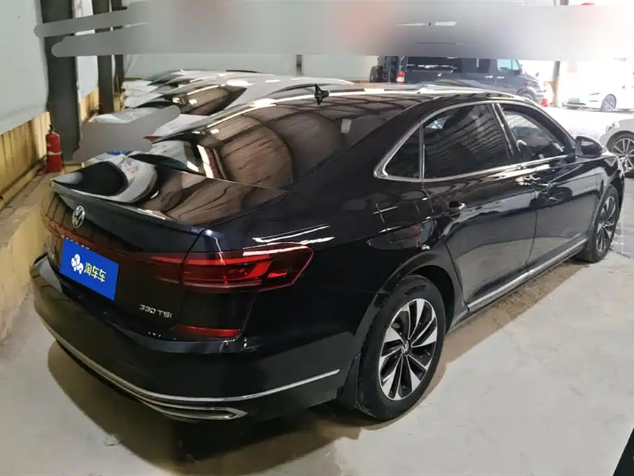 Volkswagen Passat 2022 330TSI Elite Edition фото 3