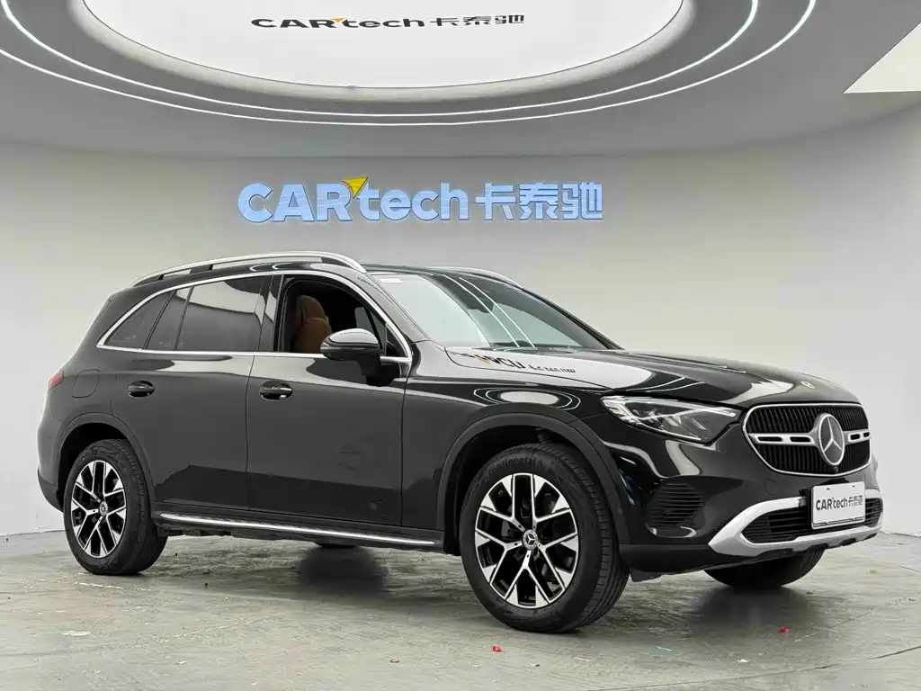 2026 Mercedes-Benz GLC