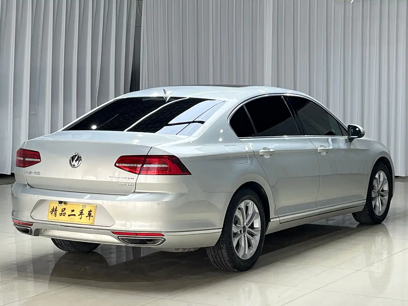 Volkswagen Magotan 2018 380TSI DSG Luxury фото 7