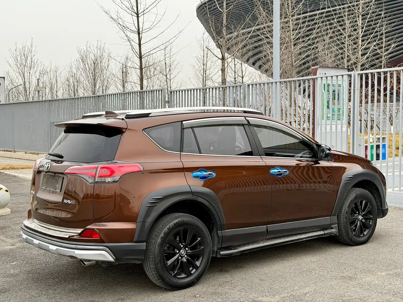 Toyota RAV4 Rongfang 2019 2.0L CVT 2WD Style X Limited Edition China VI фото 5
